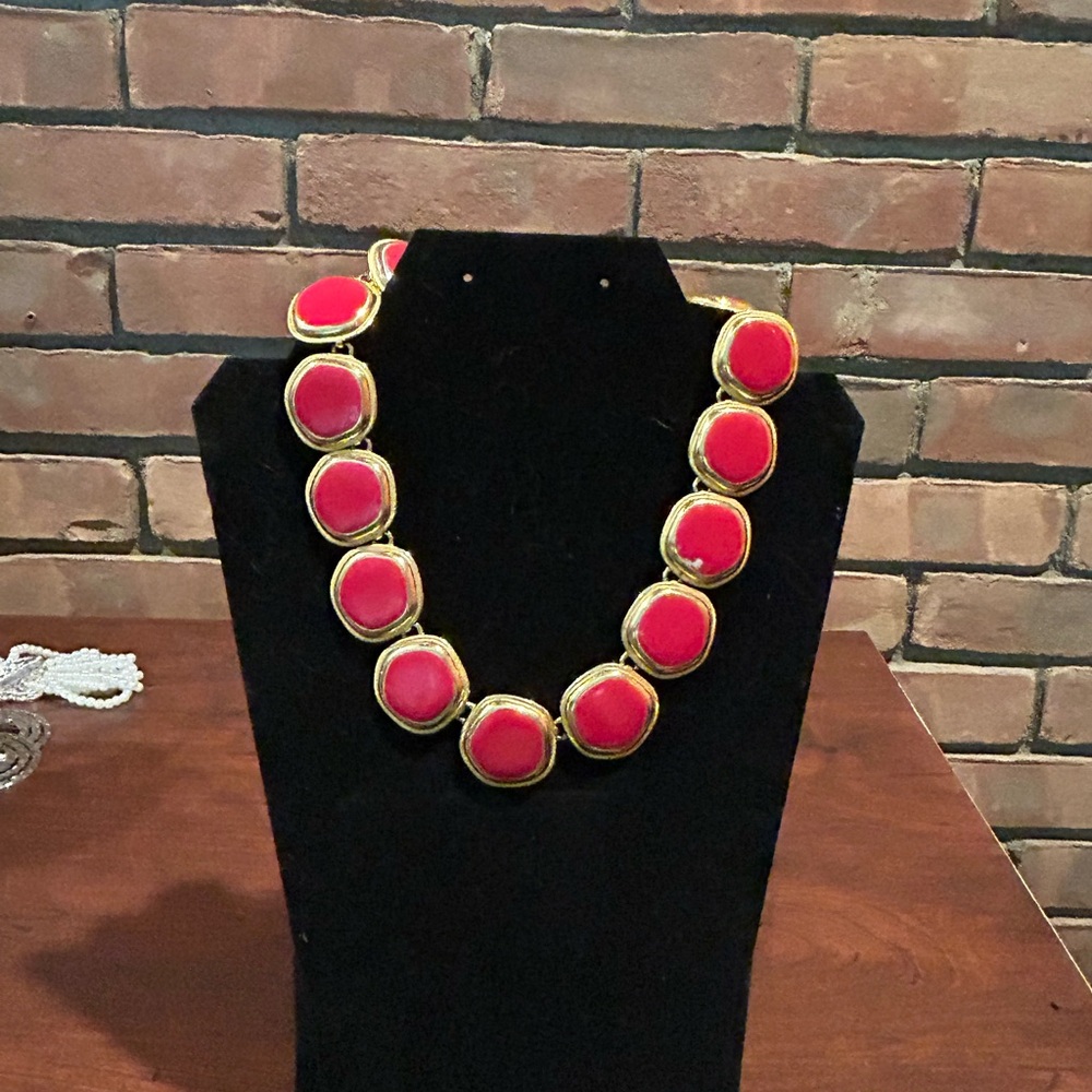 Source Unknown Gold and Red Necklace